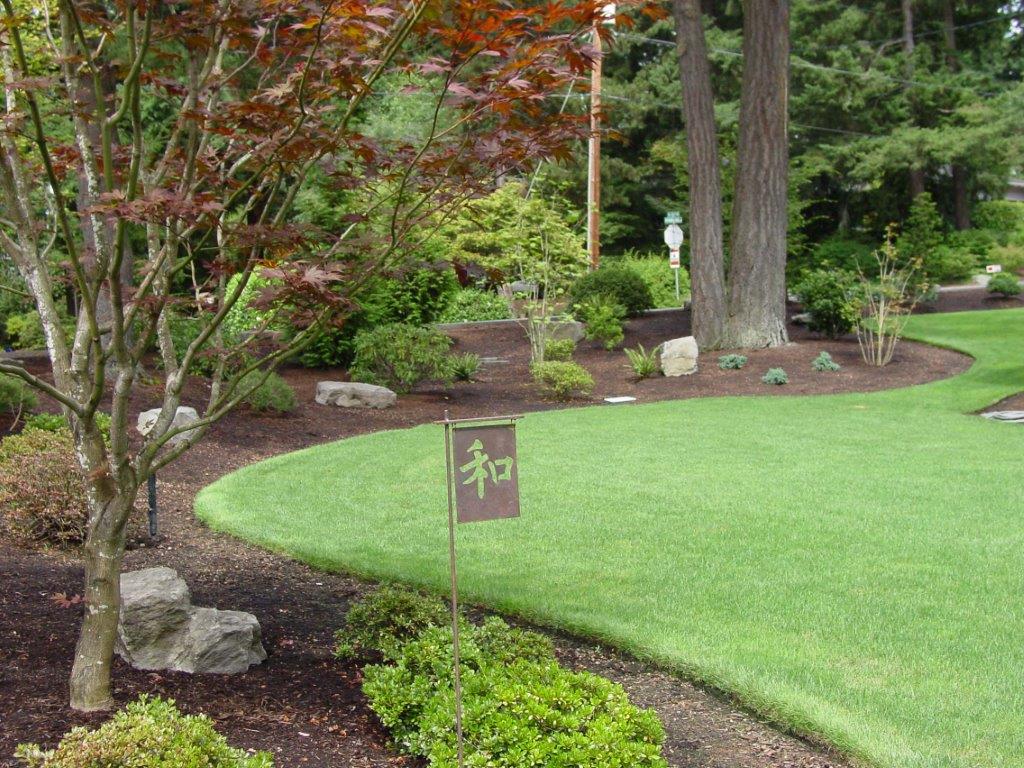 Example of Tualatin landscape design by Drake's 7 Dees