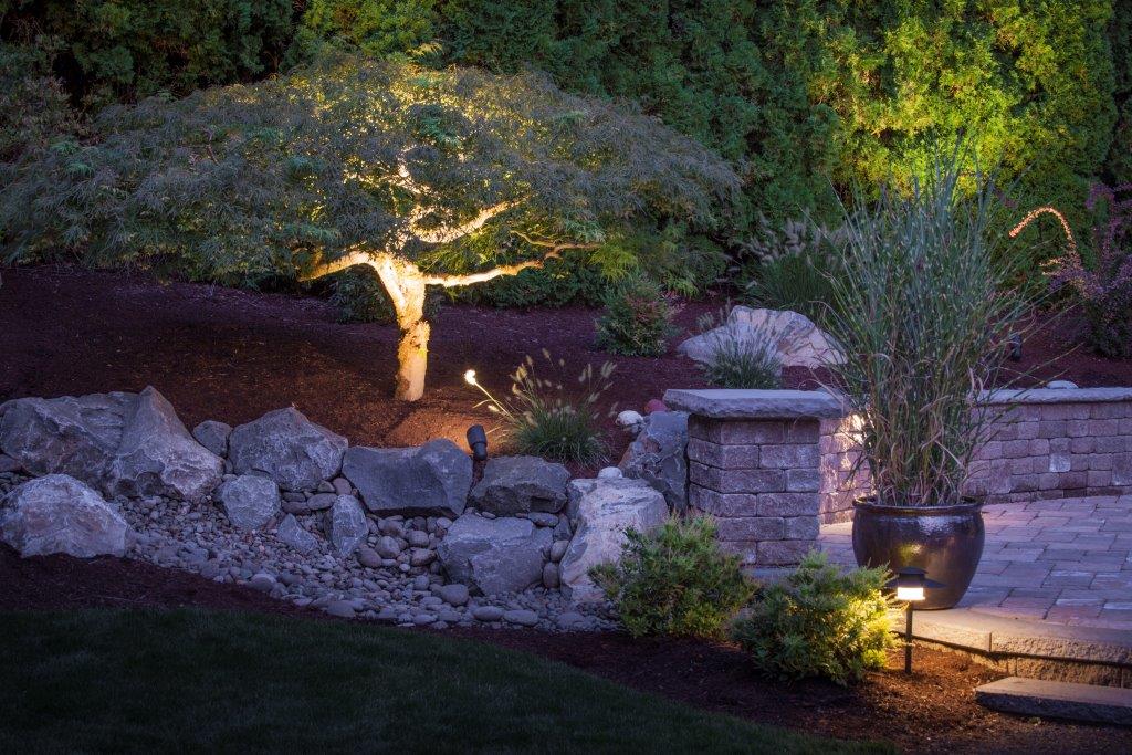 Image of a Beaverton Outdoor Lighting Design and Installation by Drake's 7 Dees