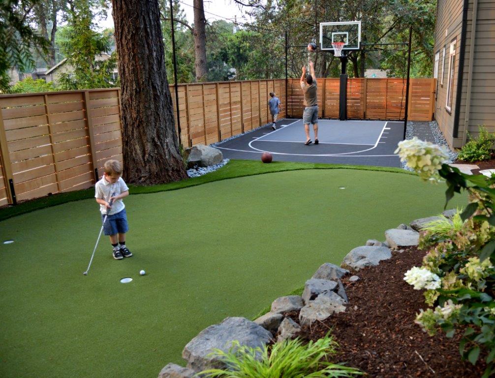 Image of a Milwaukie Backyard Putting Green Design and Installation by Drake's 7 Dees
