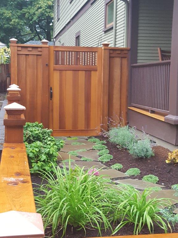 Image of a Sandy fence design and installation project by Drake's 7 Dees